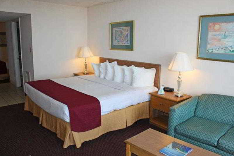 Best Western Ocean Sands Beach Resort Норт Мъртъл Бийч Стая снимка